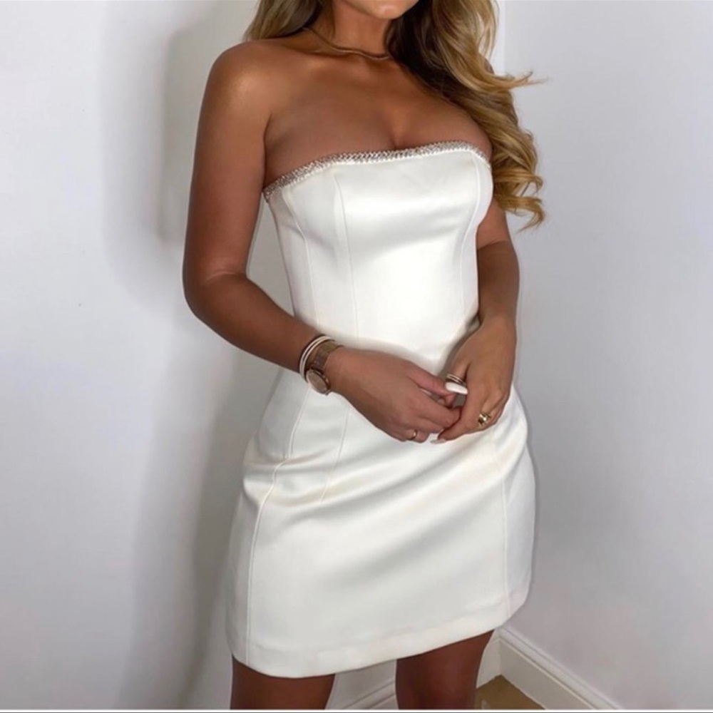 NWOT House of CB Rowan Ivory Crystal Strapless Mini dress